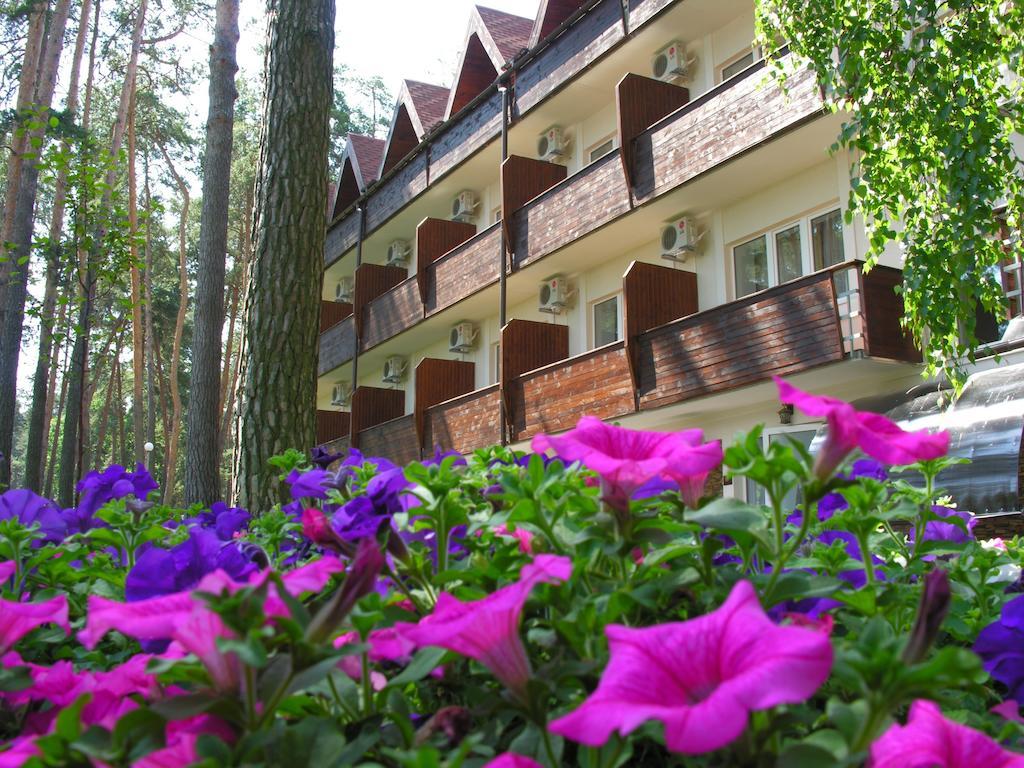 Ukraina Hotel Cherkasy Bagian luar foto