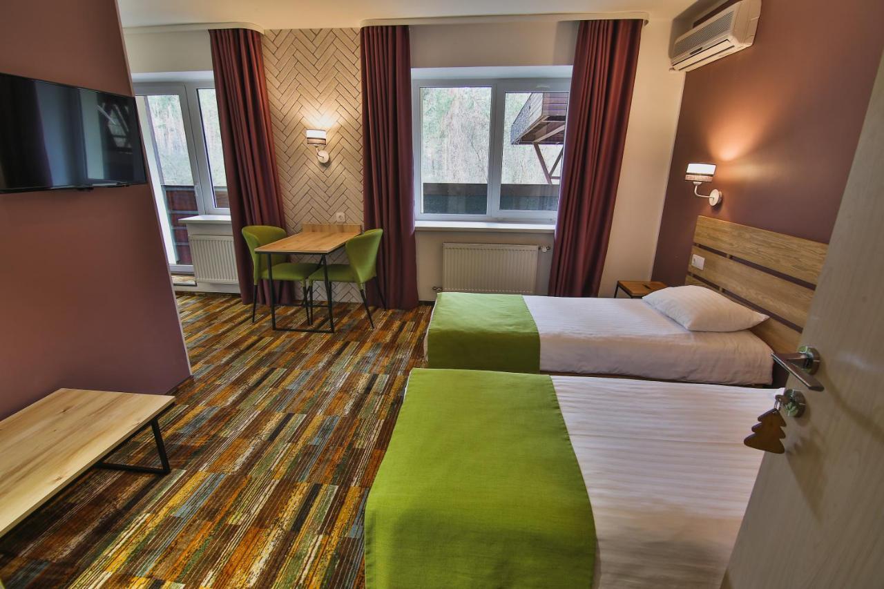 Ukraina Hotel Cherkasy Bagian luar foto